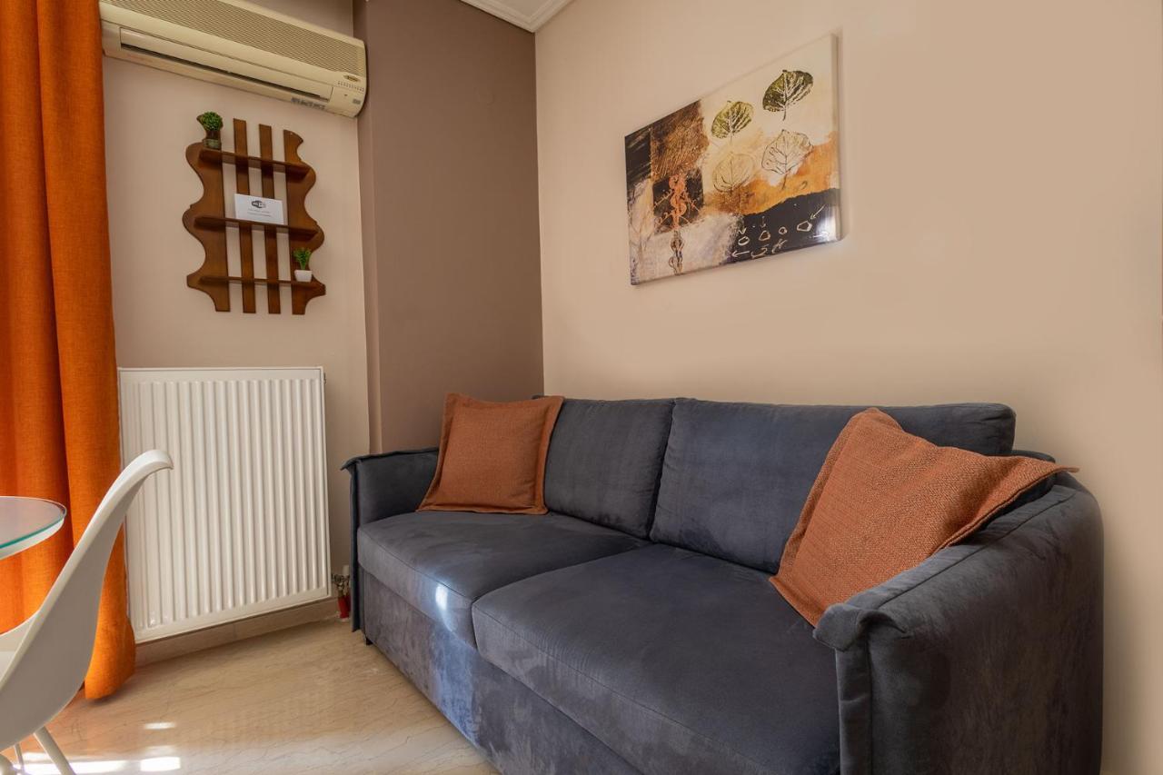 Your Cozy Six Street Apartment Larissa Exterior photo